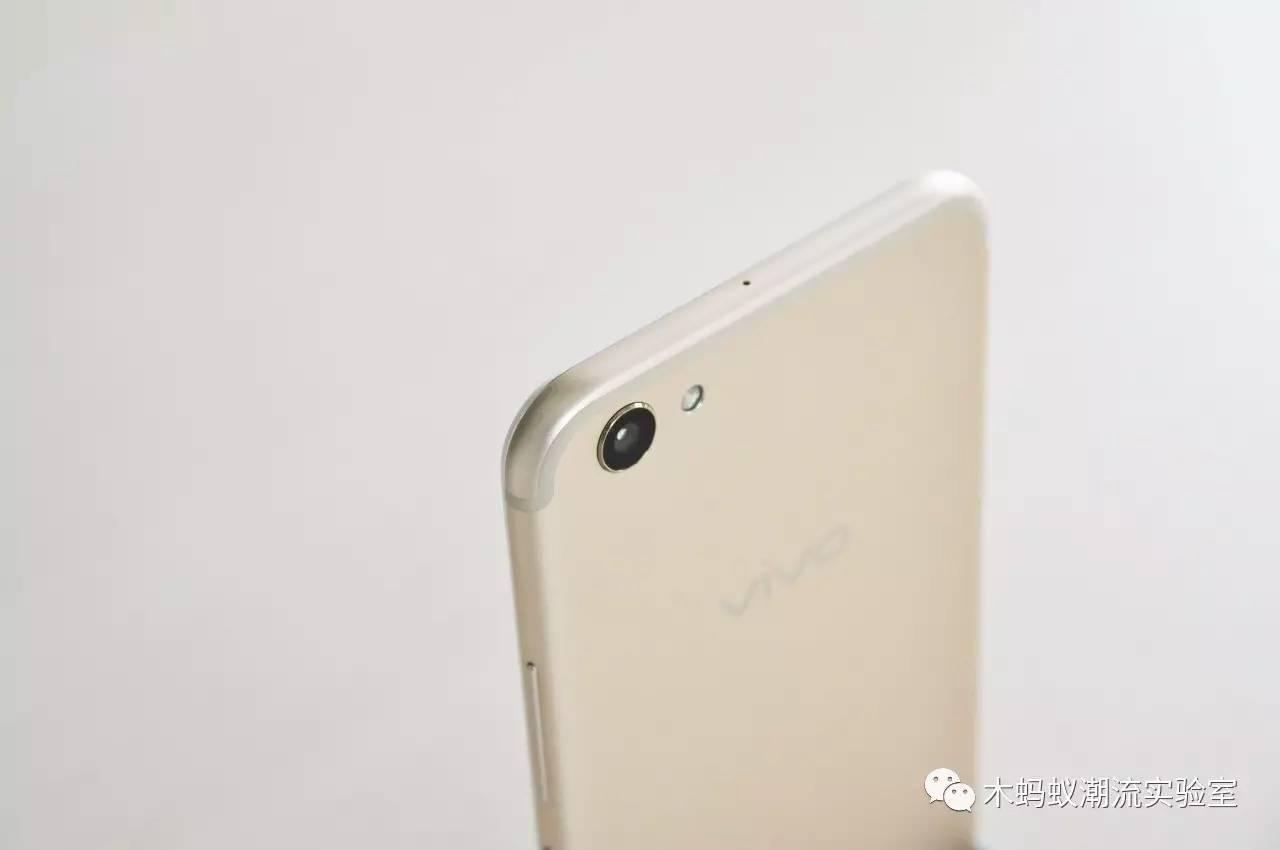 榮耀X9s上市，時(shí)代見(jiàn)證者與技術(shù)領(lǐng)航者的完美結(jié)合