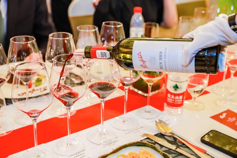 國際實業(yè)股票行情走勢分析