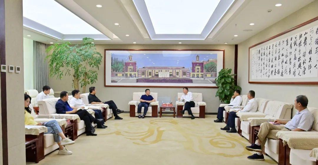 玲瓏輪胎上市，探尋小巷新星之輪胎界新星玲瓏輪胎小店的獨特魅力