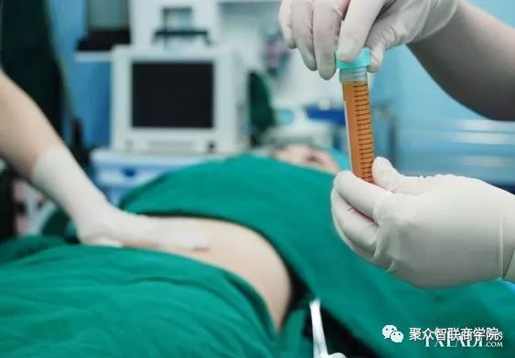 胸部抽脂手術(shù)價(jià)格探秘，小巷深處的美麗秘密及其費(fèi)用解析