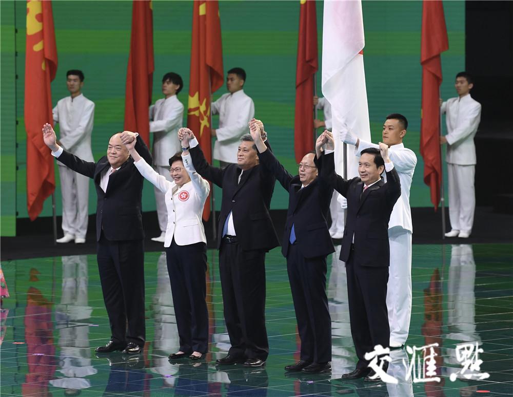 新2025澳門兔費資料,數據詳解說明_桌面款5.784