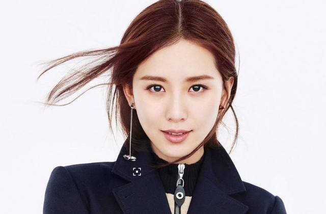 女明星英語學(xué)習(xí)指南，步驟詳解與必備技巧