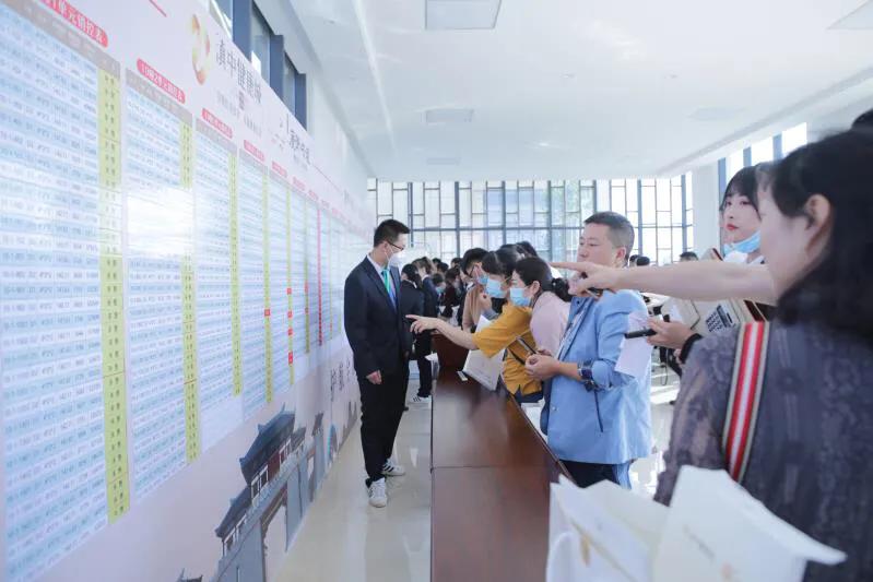 最新養(yǎng)生書，友情、家庭與小確幸的故事