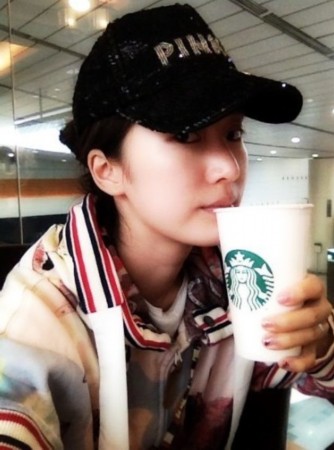 李念最新動(dòng)態(tài)揭秘，熒幕內(nèi)外精彩瞬間全解析?