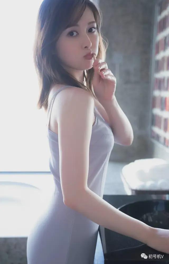 最新美女寫真,最新美女寫真，探索自然美景的旅行，尋找內(nèi)心的平靜