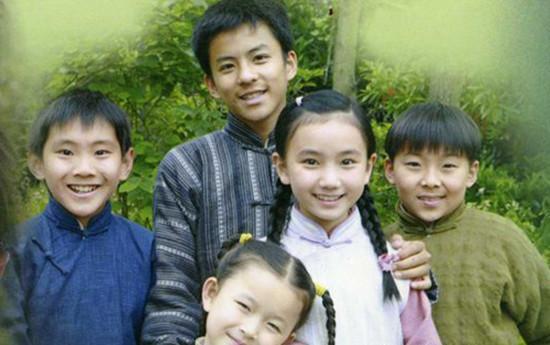 五個孤兒的電視劇故事，成長與挑戰(zhàn)