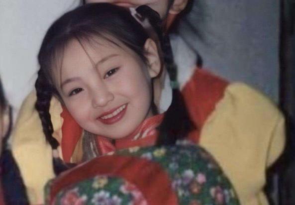 揭秘娛樂圈神秘人物，星光璀璨的猜謎明星之旅