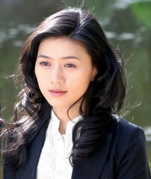 科技與藝術(shù)融合重塑視覺(jué)盛宴，明星演員圖片精選集