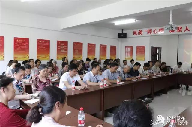 2025年黨課教程，高科技產(chǎn)品引領(lǐng)新時(shí)代，智能生活的探索之旅