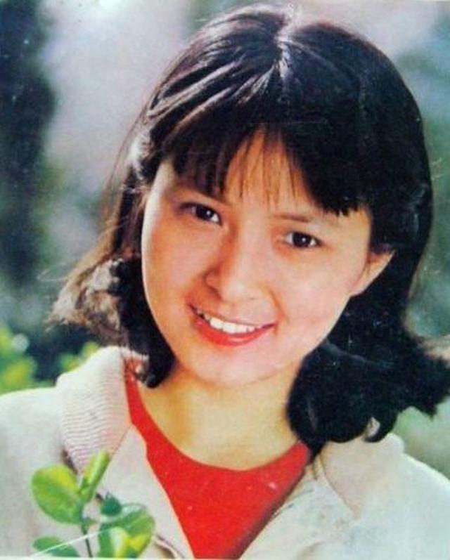 電影明星圖片與大自然美景的雙重探索，一場(chǎng)視覺盛宴的旅行體驗(yàn)