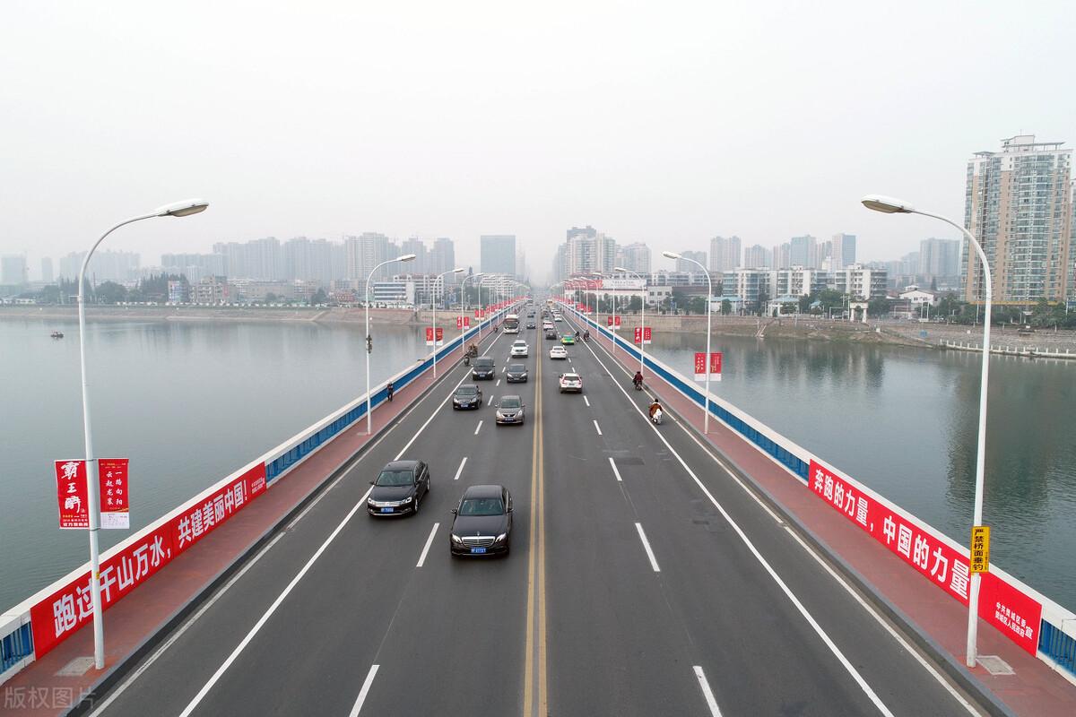 鄭萬高鐵?？底钚逻M展，動態(tài)更新、影響及觀點綜述