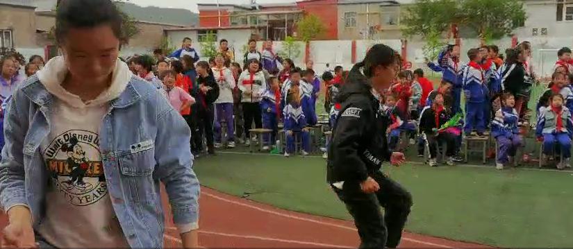 跳繩比賽簡報，完成跳繩比賽任務與學習跳繩技能的指南