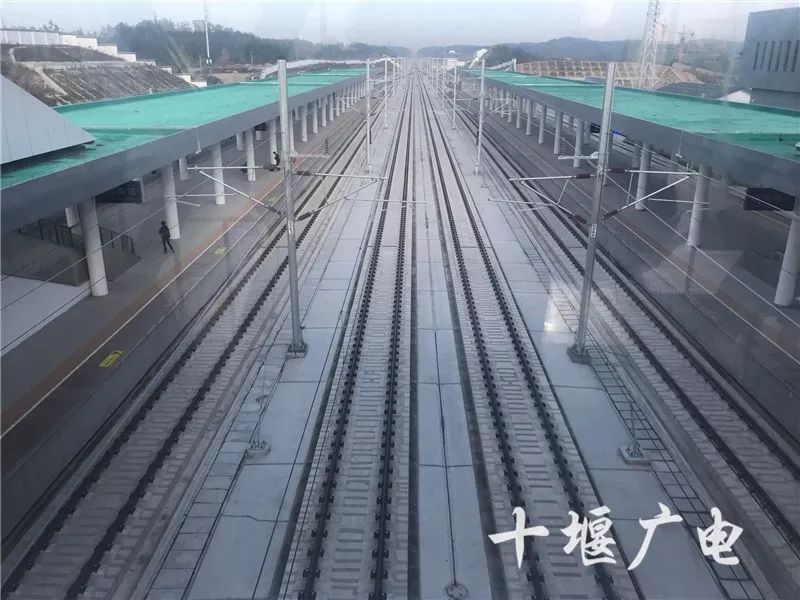 漢十高鐵最新進(jìn)展，速度與親情的交織之旅