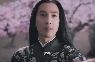 夜華演員揭秘，隱秘瑰寶藏于小巷之中