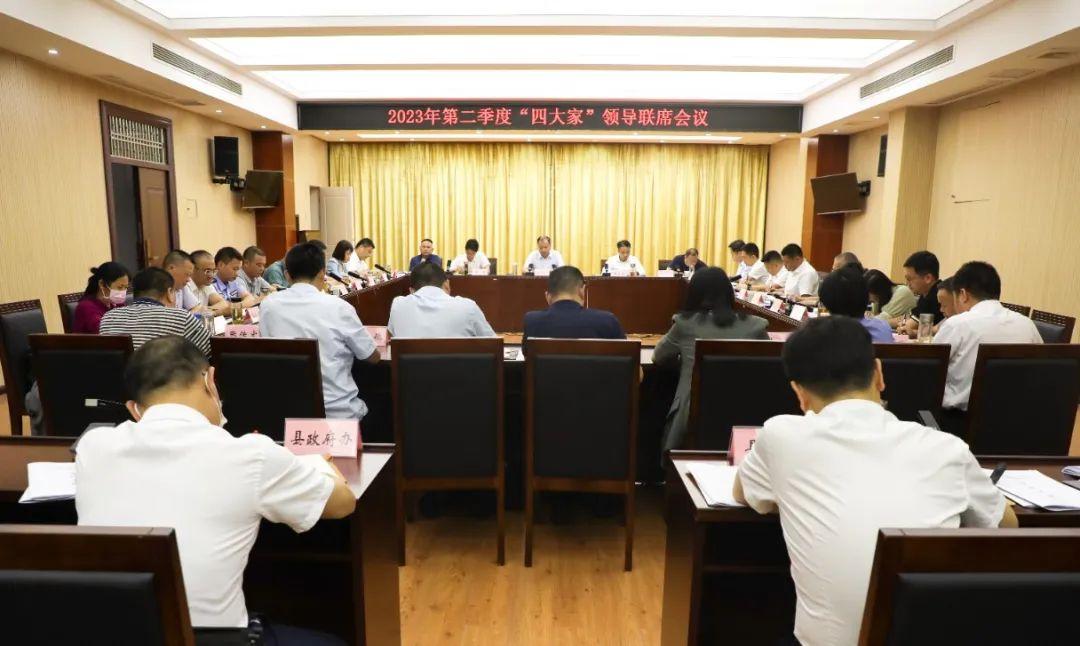 肖吉武，城市中的溫情時光日常