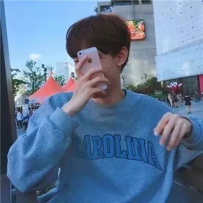 2025男生最新微信名字精選，勵志前行，與時代共舞