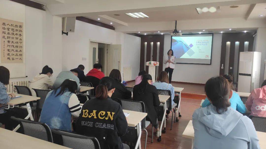 混崗集體工最新動態(tài)，變化中的學習之旅，自信與成就感的源泉