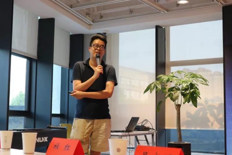 浙江省官員引領(lǐng)科技革新，高科技產(chǎn)品重塑未來(lái)生活新篇章