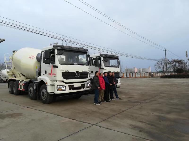 96陜汽輕量化最新款，科技引領(lǐng)運輸未來革新