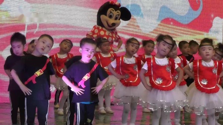 最新小矮人二人轉(zhuǎn)，傳統(tǒng)與現(xiàn)代的完美融合演繹