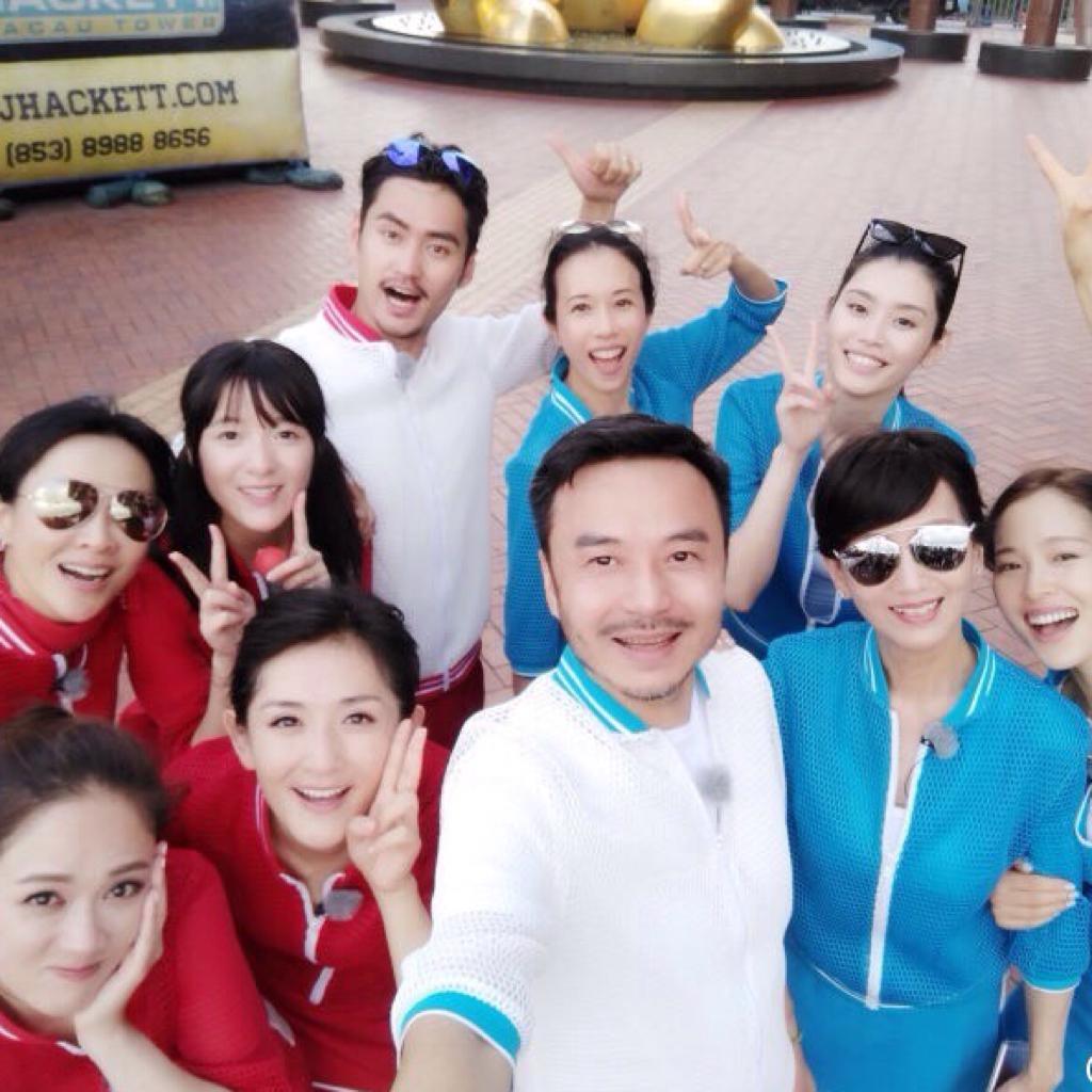 最新一期我們來了插曲中的溫馨日?；仡? width=