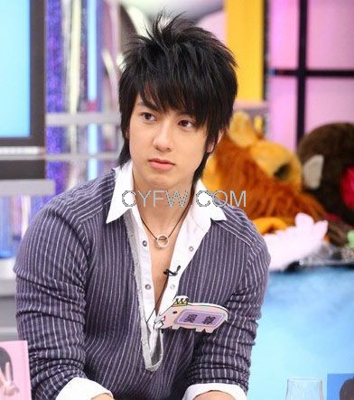 吳尊最新發(fā)型鬢發(fā)理光，魅力新造型的步驟指南