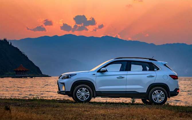 北汽幻速S5最新動(dòng)態(tài)，路上的奇遇與家的溫馨